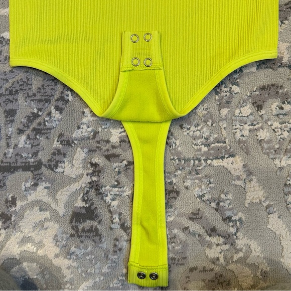 Dynamite Sabina Muscle Seamless Ribbed Bodysuit - Picture 8 of 12